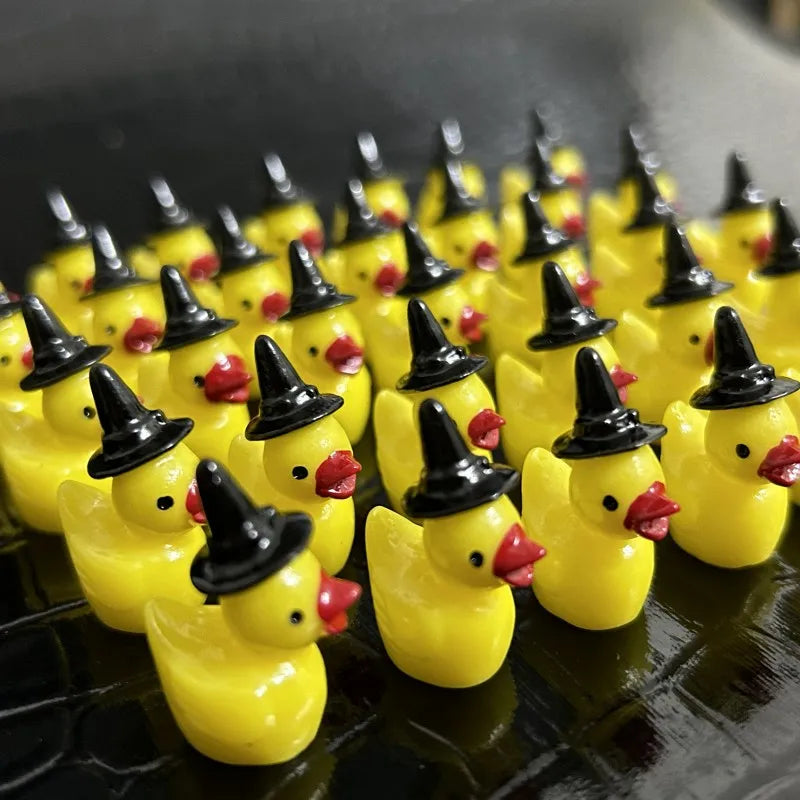 Mini Resin Duck Tiny Ducks Witch Hat Miniature for Craft Dollhouse